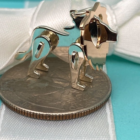New Tiffany & Co 18k Gold Silver Save The Wild Lion Large 1” puzzle Charm - Picture 6 of 7